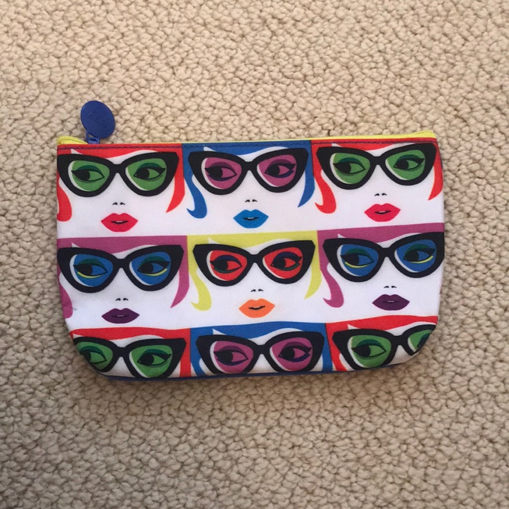 NWOT Ipsy Cosmetic Bag- sunglasses design